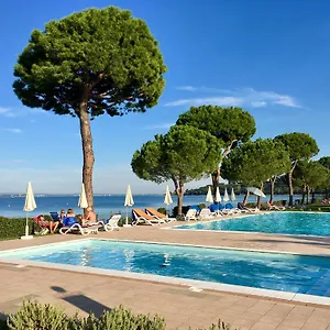 Le Corti Del Holiday park Padenghe sul Garda